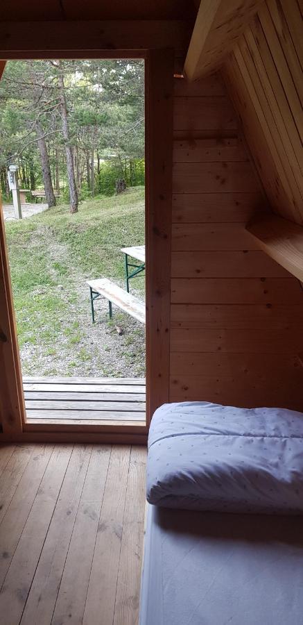 Camping La Chabannerie Hotel Saint-Martin-de-Clelles Esterno foto
