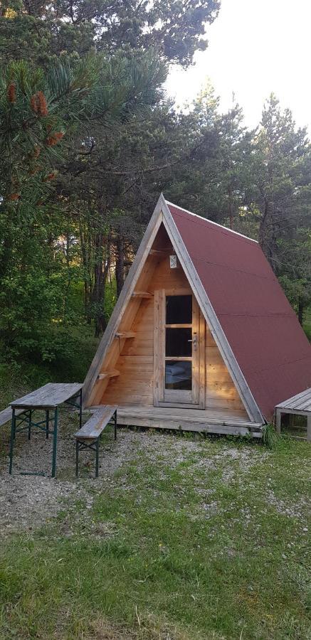 Camping La Chabannerie Hotel Saint-Martin-de-Clelles Esterno foto